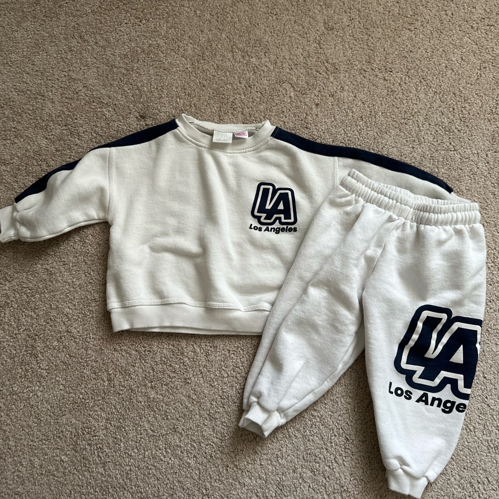 Zara Boys 4T White and Black LA Joggers Set
